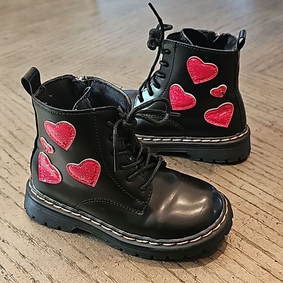 Black heart toddler boots size 9 - Picture 1 of 13